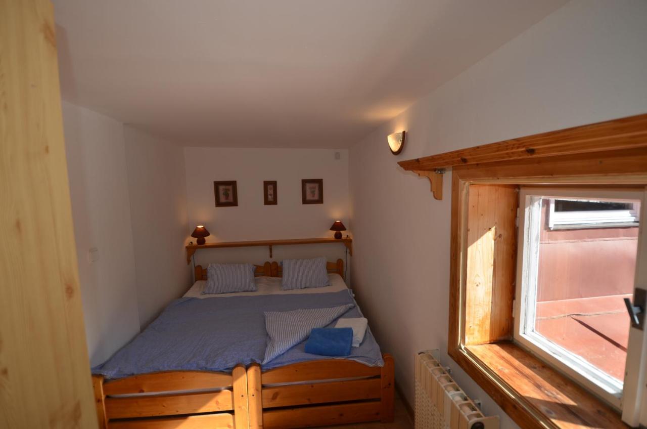 Penzion Lion Pec pod Snezkou Exterior photo